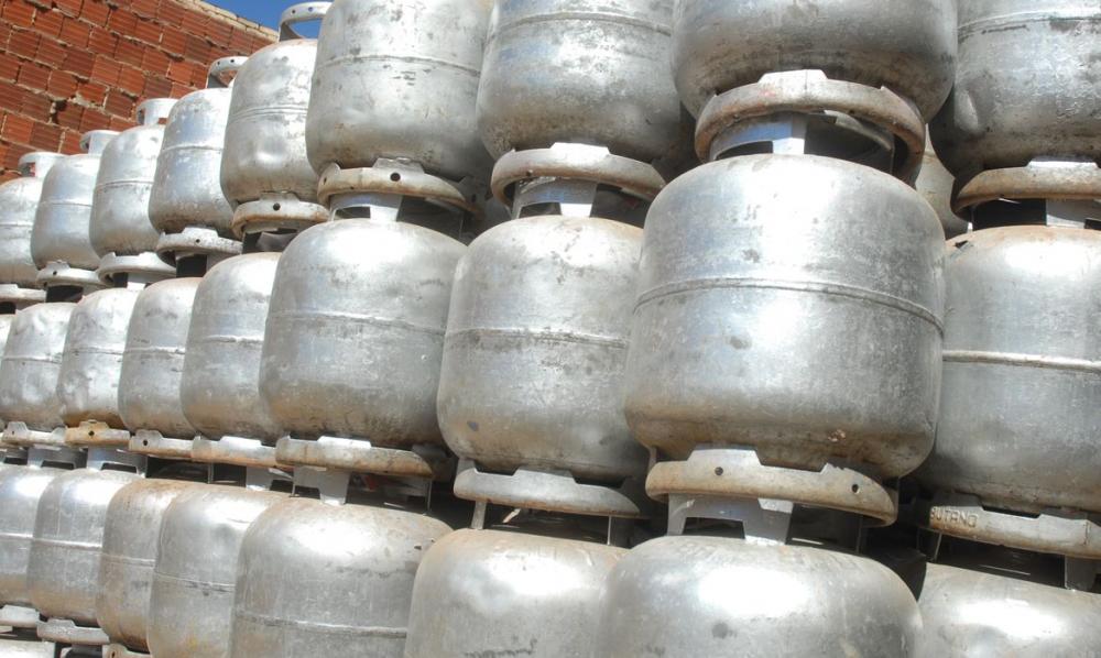 Petrobras anuncia redução no preço do gás de cozinha