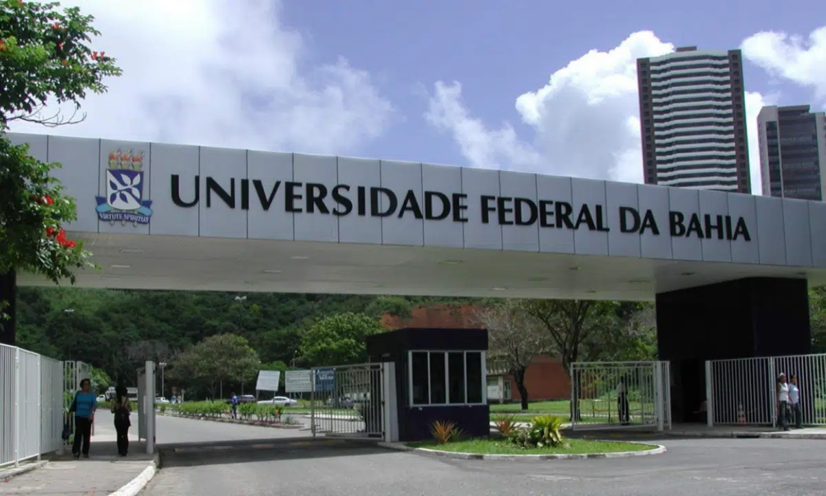 Com recursos bloqueados, universidades federais da Bahia vivem crise; 