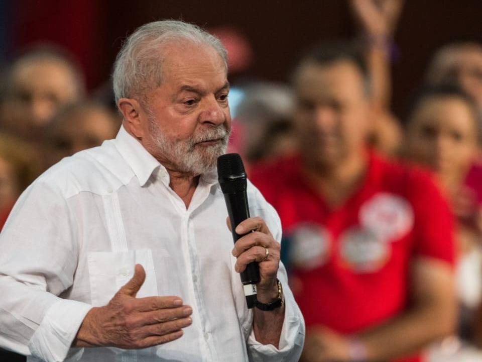 Hackers invadem sites do governo do Ceará com ameaças a Lula