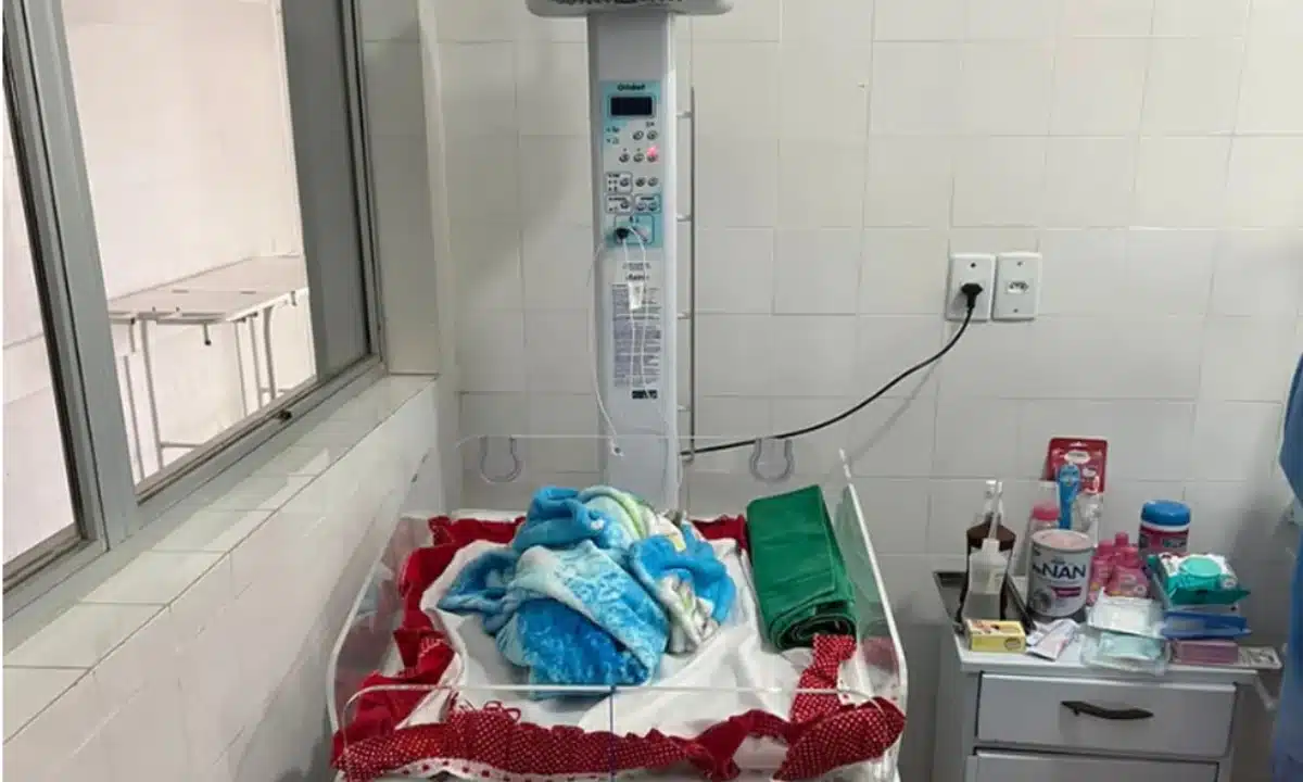 Recém-nascido é encontrado em matagal no interior da Bahia