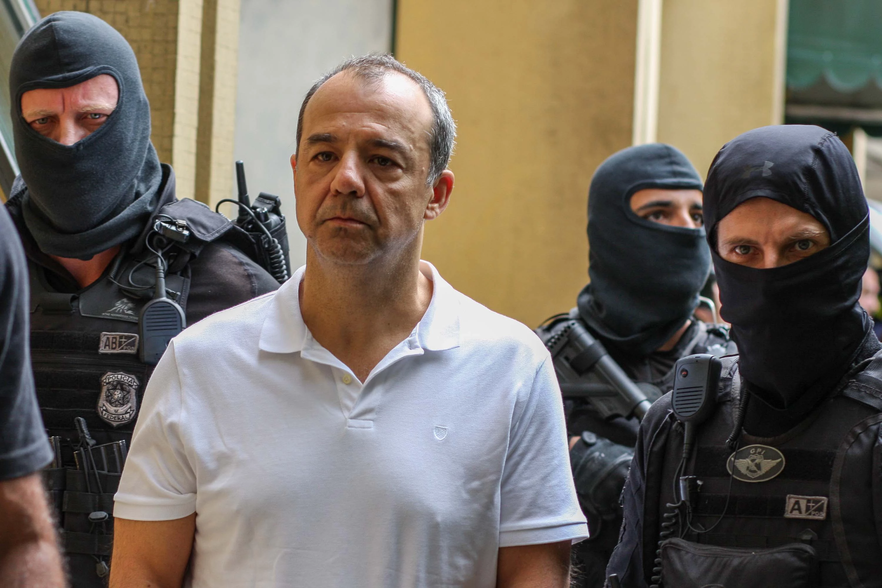 Ex-governador do Rio, Sérgio Cabral deixa prisão por decisão do STF 