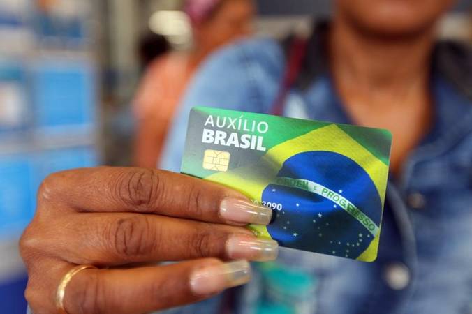 Caixa paga Auxílio Brasil a beneficiários de NIS de final 7 nesta terça-feira (20)