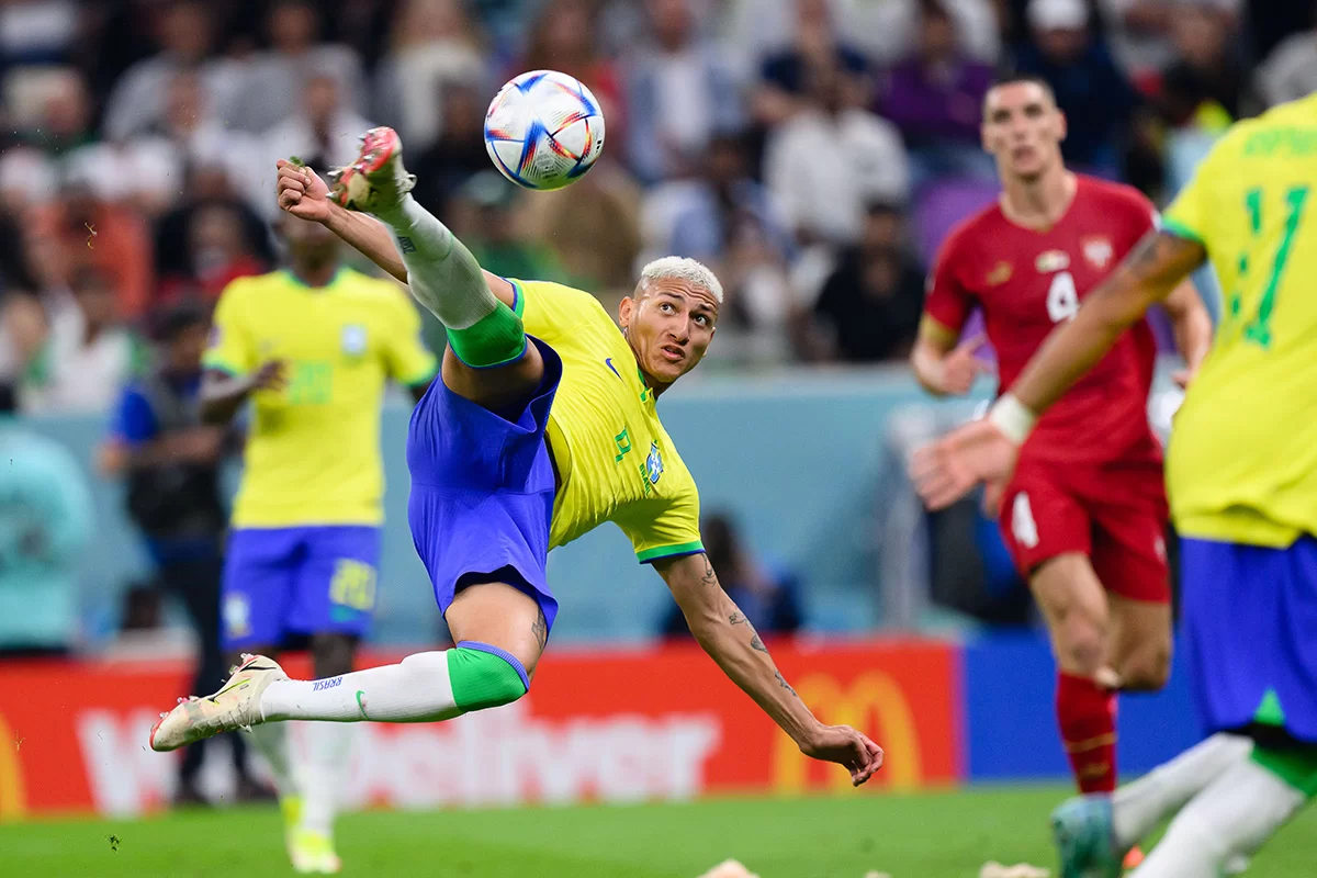Richarlison e Neymar concorrem a gol mais bonito da Copa