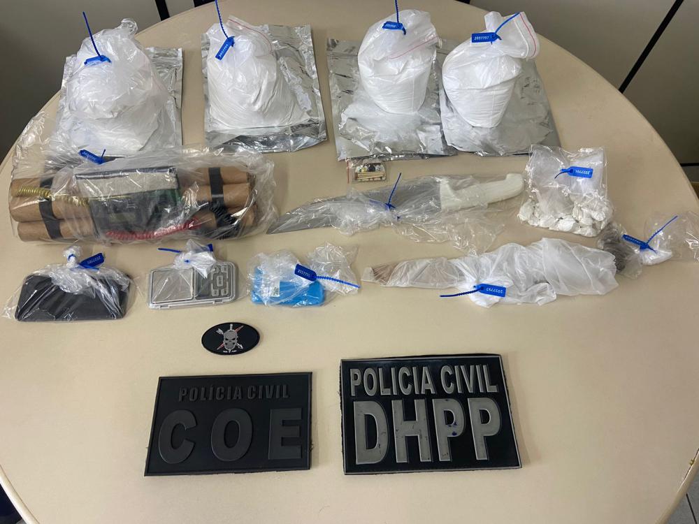 Polícia apreende R$ 100 mil em cocaína e prende homem por tráfico