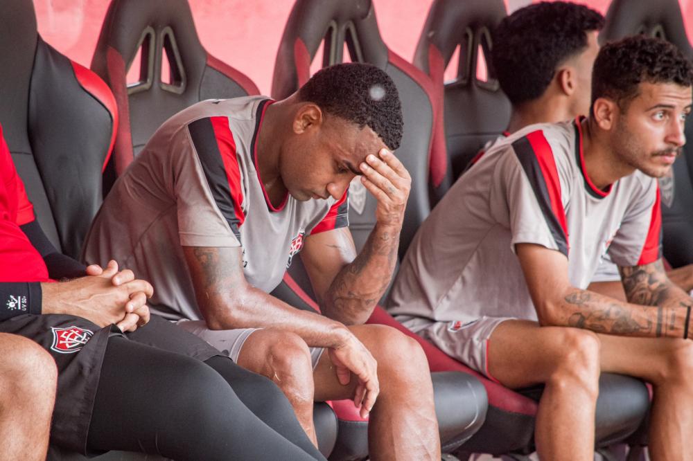 Volante passa por cirurgia no joelho e retorno deve ser em 7 meses