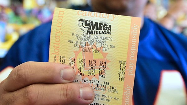 Loteria americana acumula e milhares de brasileiros jogam para ganhar R$ 5,14 bilhões