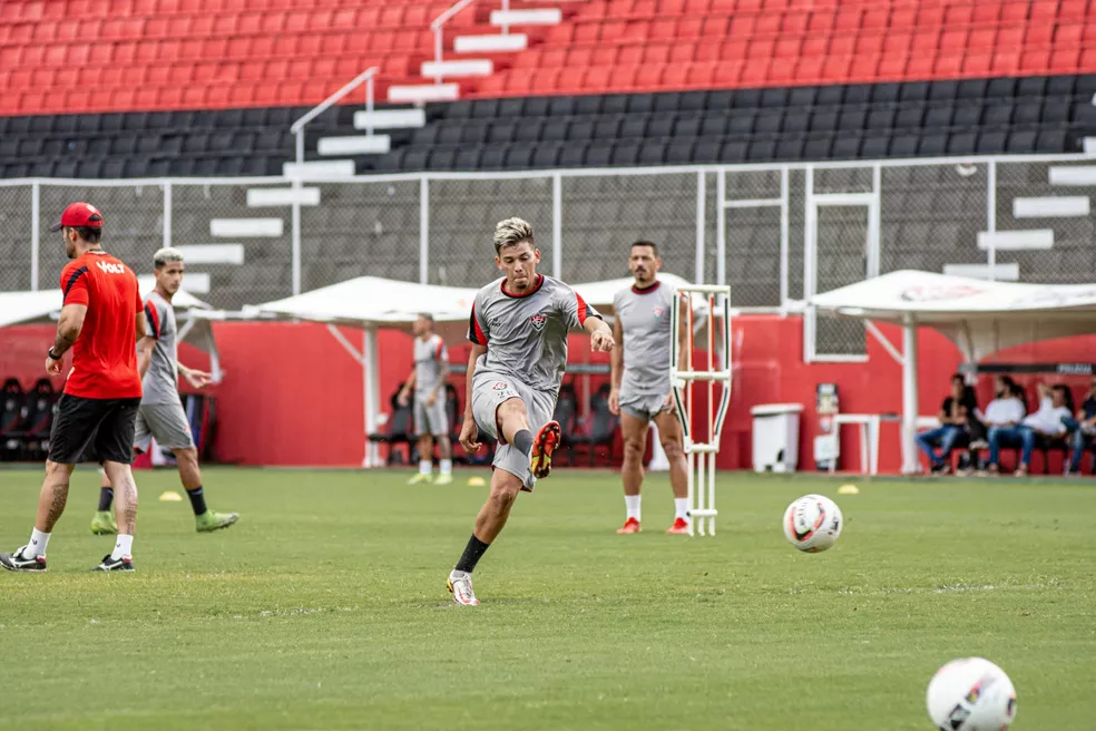 Vitória estreia temporada 2023 nesta quinta-feira; veja detalhes
