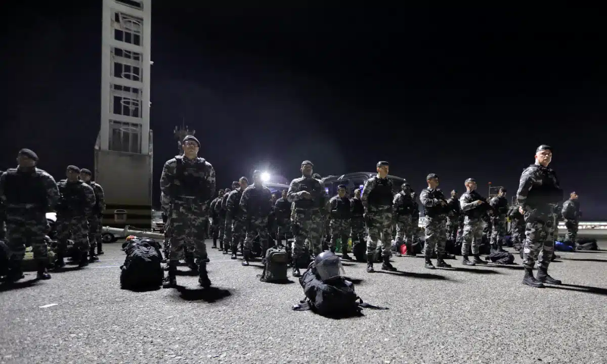 Governo da Bahia envia 70 policiais militares para reforço da segurança em Brasília