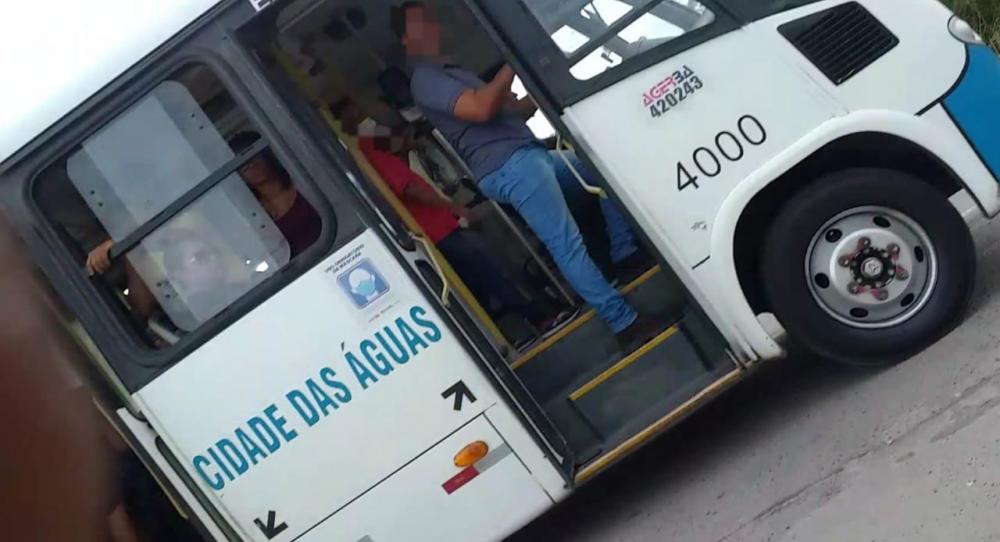 Usuários do transporte público reclamam de superlotação e condições precárias 