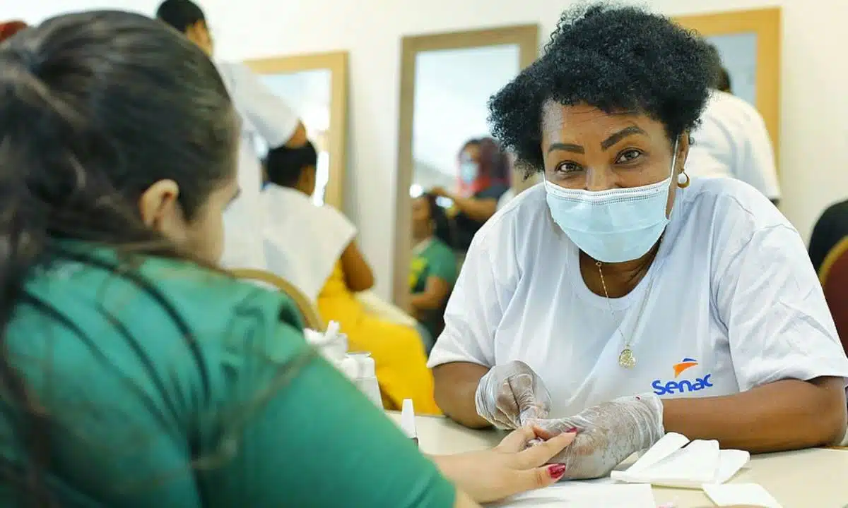 Senac oferece mais de 3 mil vagas gratuitas para cursos em toda Bahia