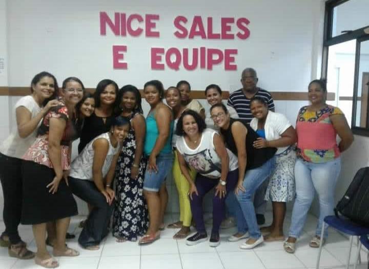 Cabeleireira matense promove corte de cabelo gratuito no Bonfim nesta quarta