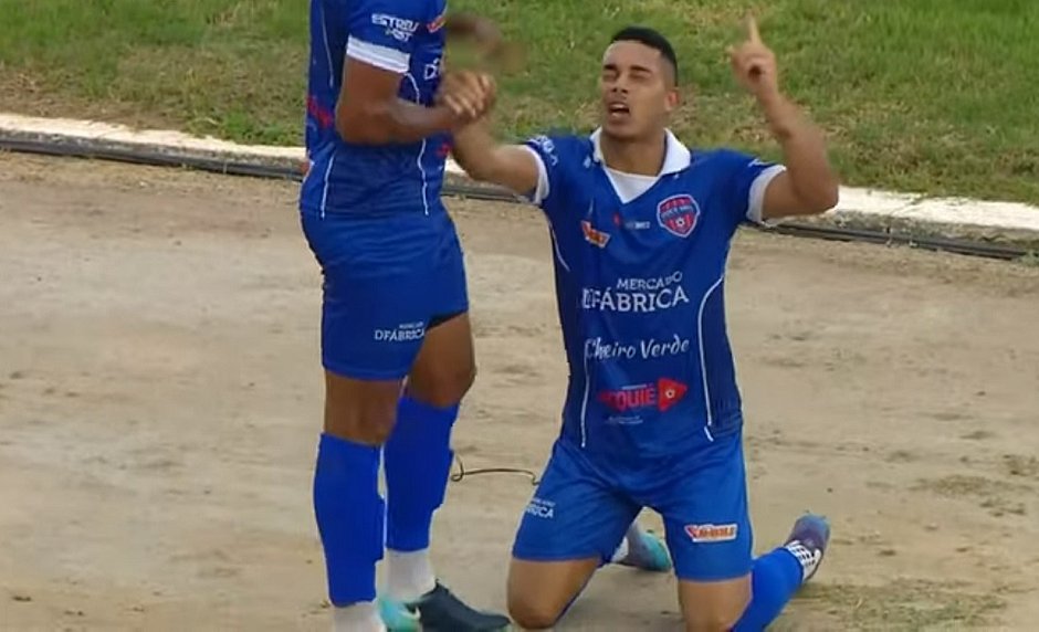 Doce Mel empata e empurra o Vitória para a lanterna do Baianão