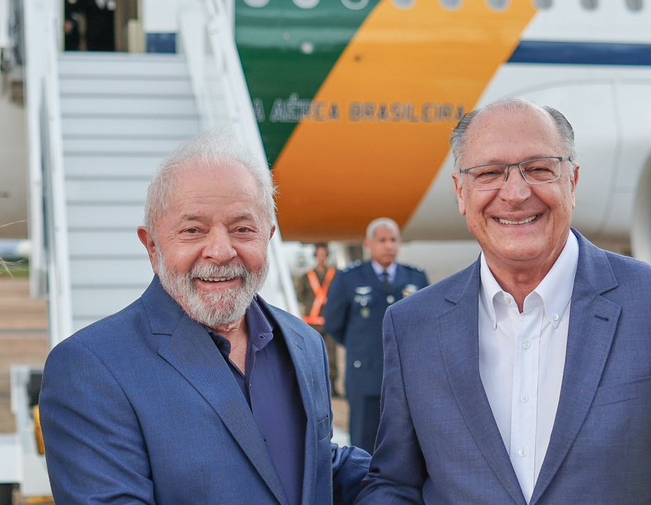 Na Argentina, Lula faz 1ª viagem internacional com moeda comum em foco