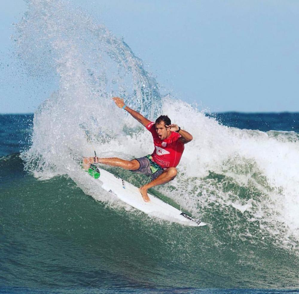 Circuito baiano de surfe profissional tem largada nesta quinta (26), na Praia do Forte