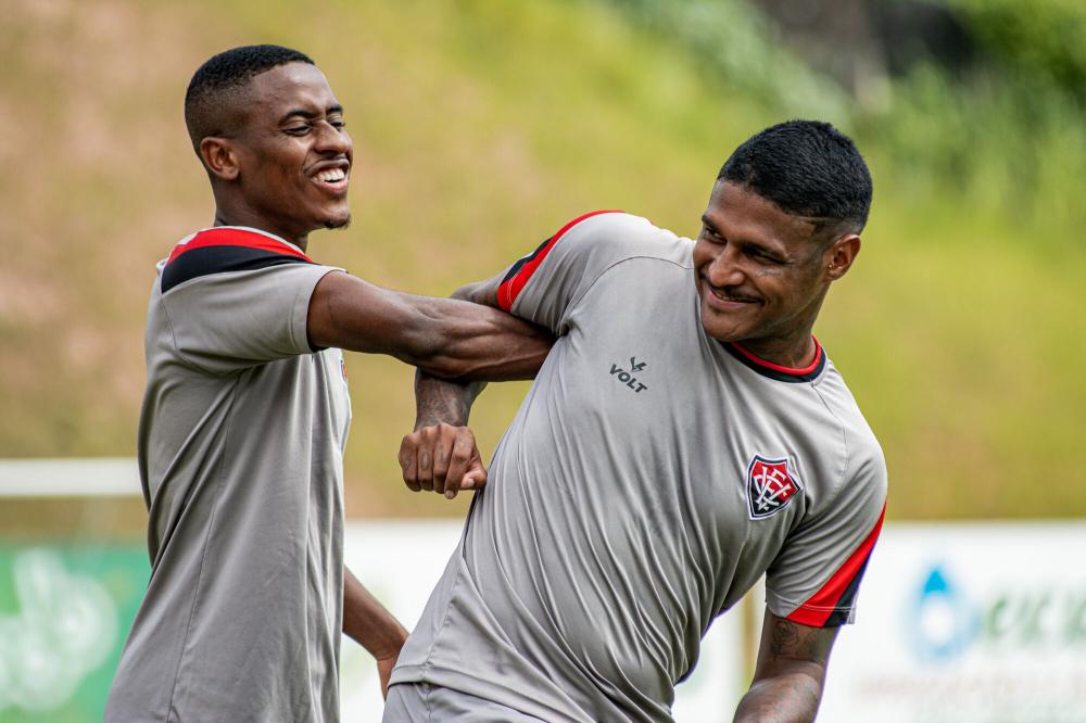 Vitória tenta dar volta por cima contra o Doce Mel de olho no Ba-Vi