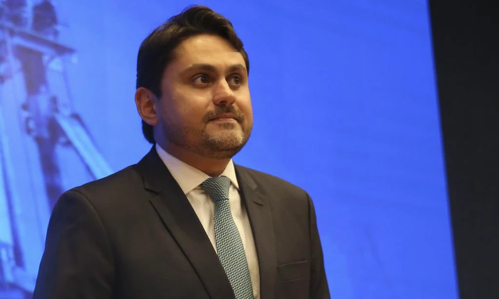 Ministro beneficiou a própria fazenda com orçamento secreto
