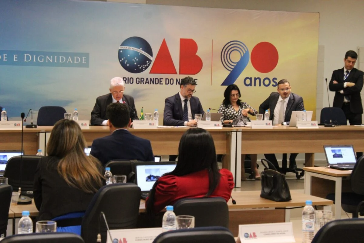 Brasil atinge 1,3 milhão de advogados inscritos na OAB e se torna país com mais profissionais no mundo