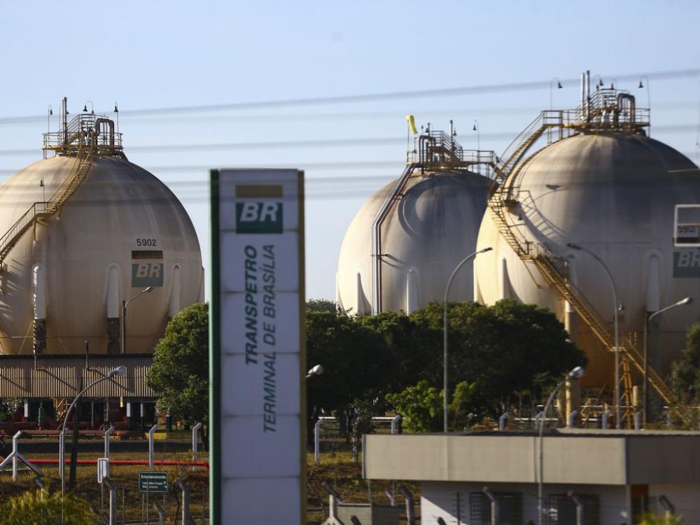 Novos preços do gás natural para distribuidoras entram em vigor nesta 4ª