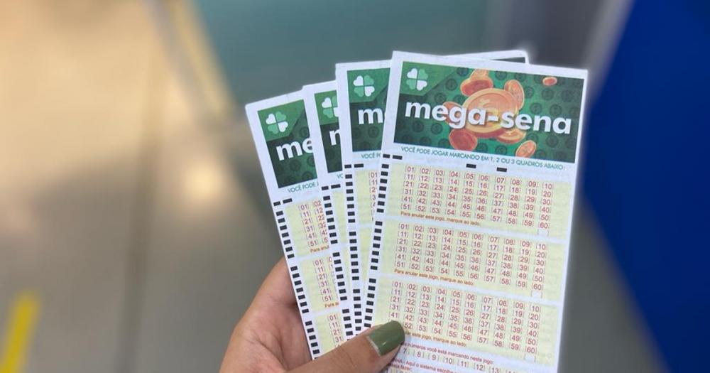 Homem sofre infarto e morre com bilhete premiado da Mega-Sena