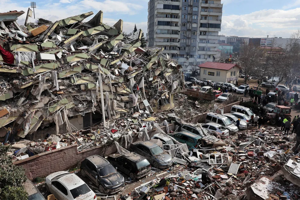 Número de mortos em terremoto na Turquia e Síria passa de 11 mil
