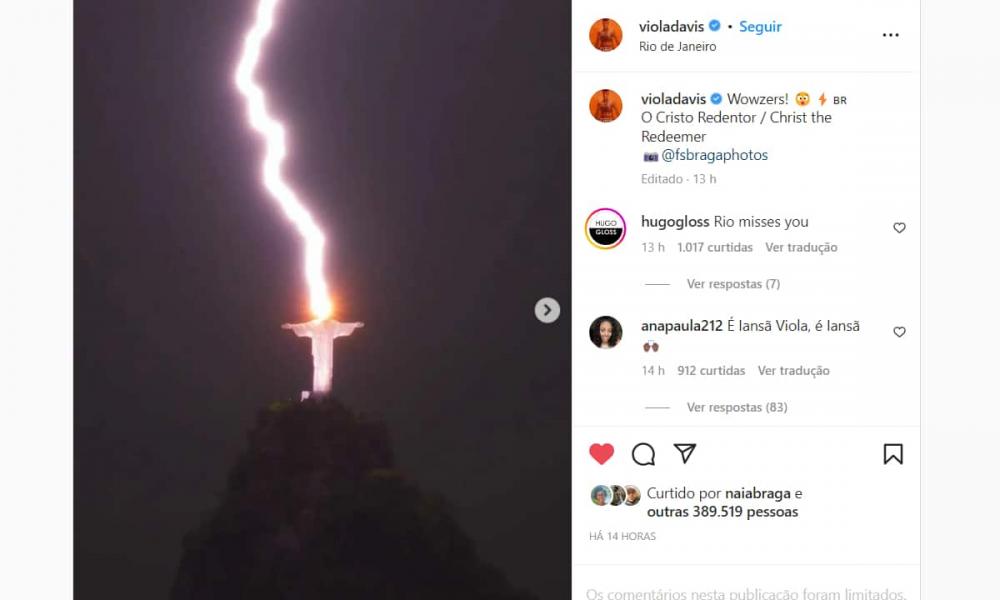 Fotógrafo registra momento em que Cristo Redentor é atingido por raio