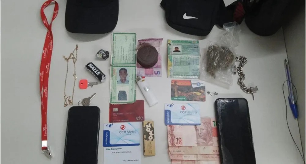 Dupla é presa suspeita de cometer assaltos durante o Furdunço