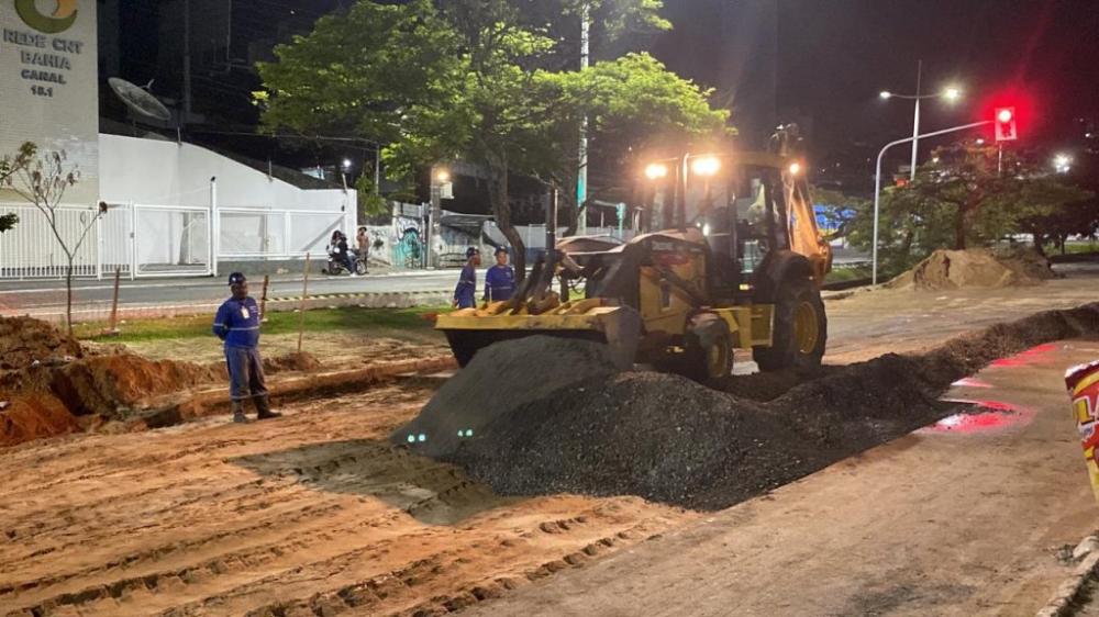 Menos de 24h do rompimento, Embasa realiza últimos ajustes em adutora no trecho da Garibaldi