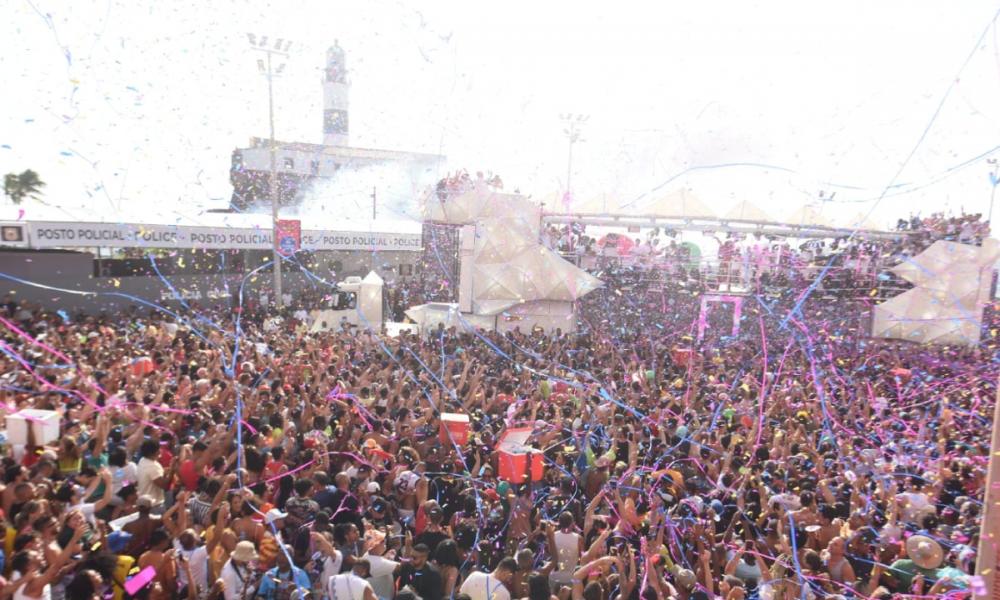 Blocos e camarotes anunciam vendas para Carnaval de 2024; confira valores