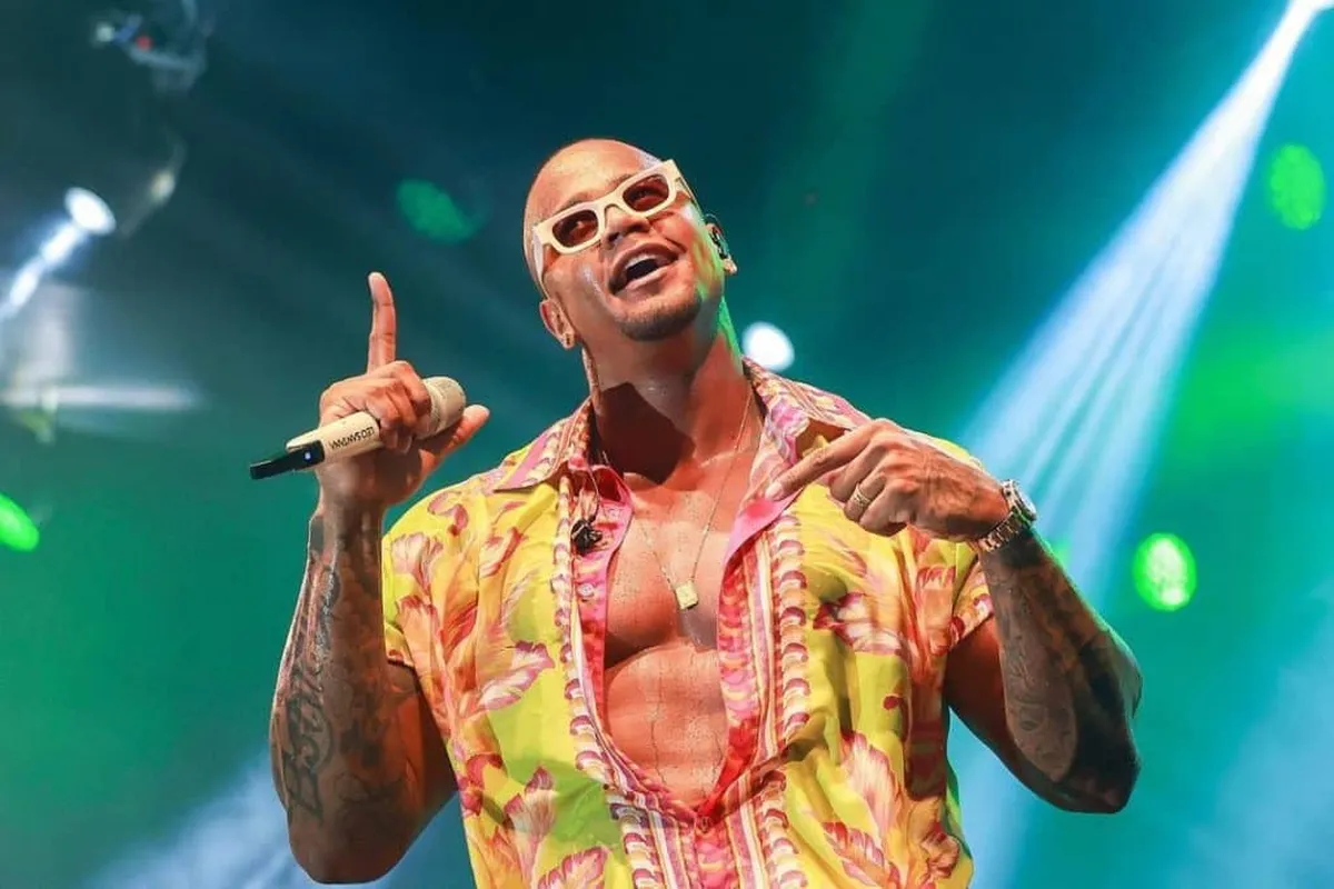 Com 'Zona de Perigo', Léo Santana se torna artista masculino mais ouvido do Brasil