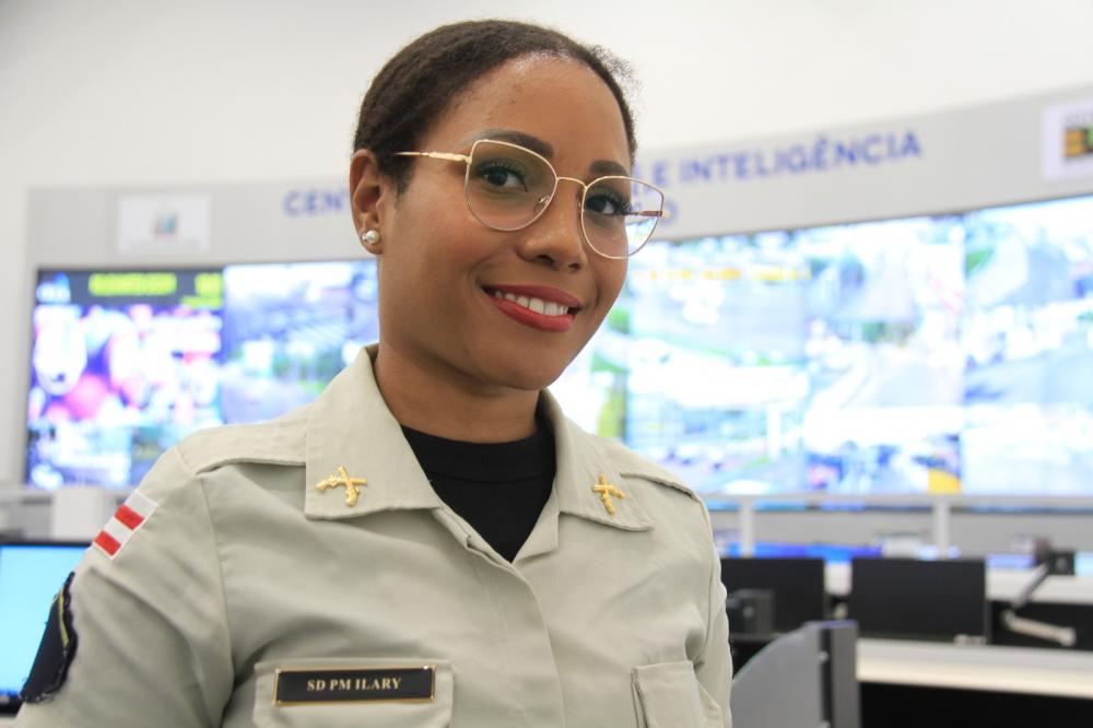 Policial baiana de 23 anos é aprovada em medicina em 42 universidades federais