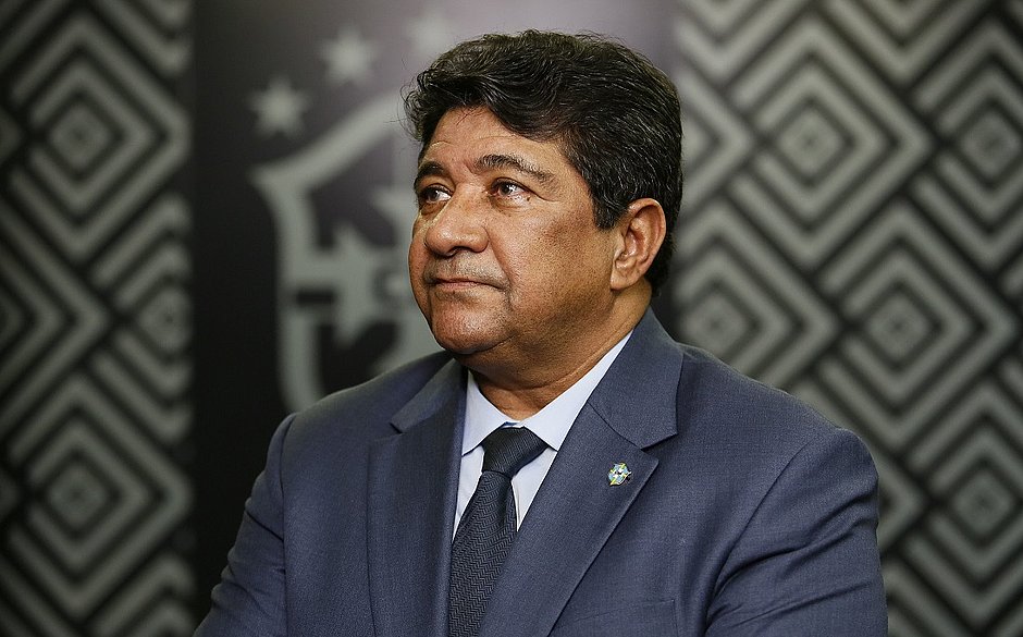 CBF espera anunciar novo técnico da seleção brasileira até junho