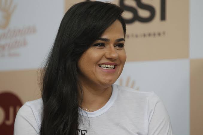 Esposa de Rui, Aline Peixoto é aprovada pela CCJ para disputar cargo vitalício no TCM