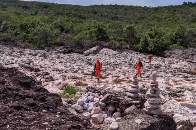 Turistas israelenses são resgatados após ficarem perdidos a caminho de Cachoeira da Fumaça