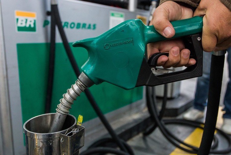 Acelen anuncia aumento no preço dos combustíveis na Bahia
