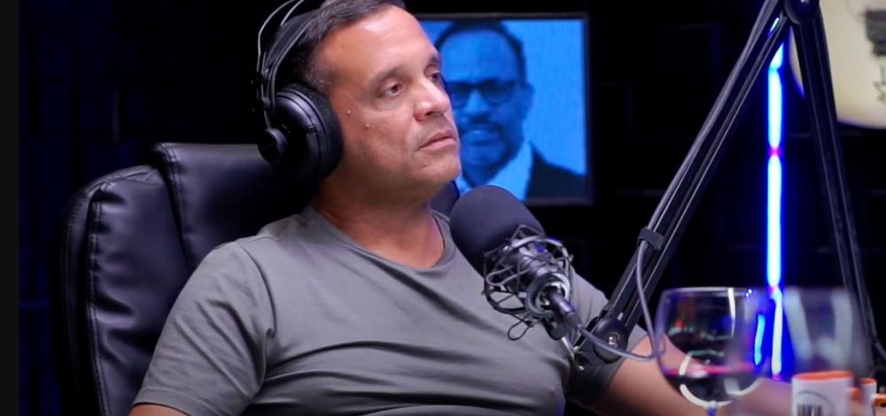 Zé Eduardo sobre escândalo do pix na Record: 