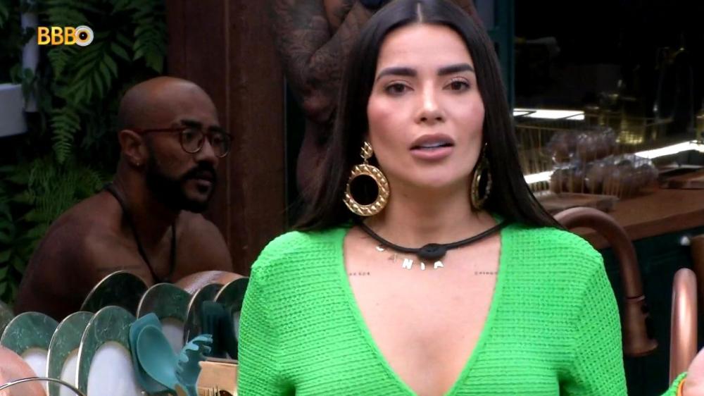 Fim do intercâmbio: Dania arruma as malas e sai do BBB23