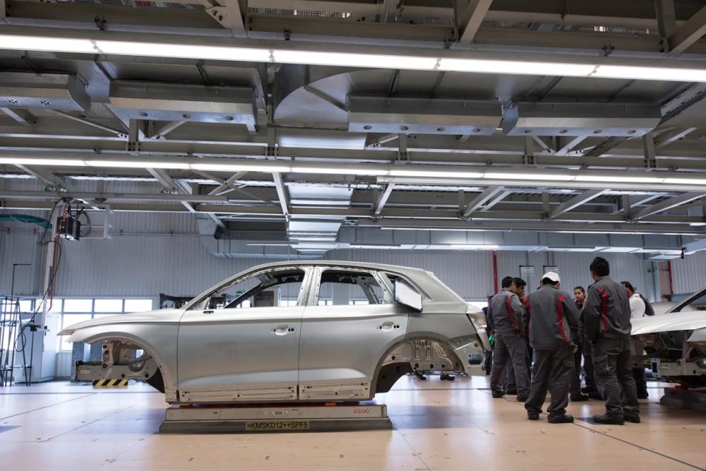 Chevrolet, Hyundai e Stellantis suspendem produção de carros no Brasil