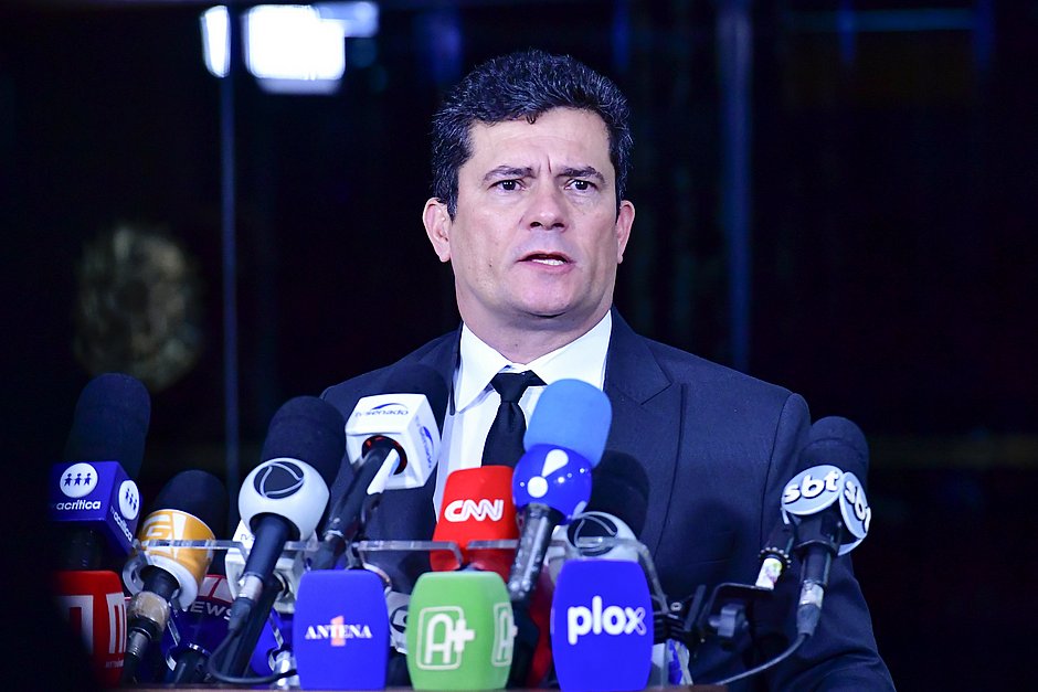 Moro pede apoio de Lula a projeto e reclama de fala polêmica do presidente