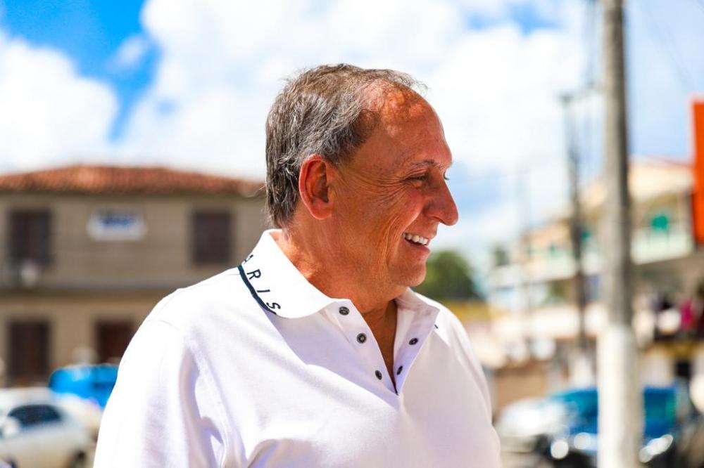 Gualberto pretende entregar primeiras casas reformadas dia 15 de abril