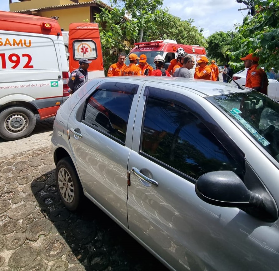 Elevador despenca e deixa quatro pessoas feridas em Praia do Forte