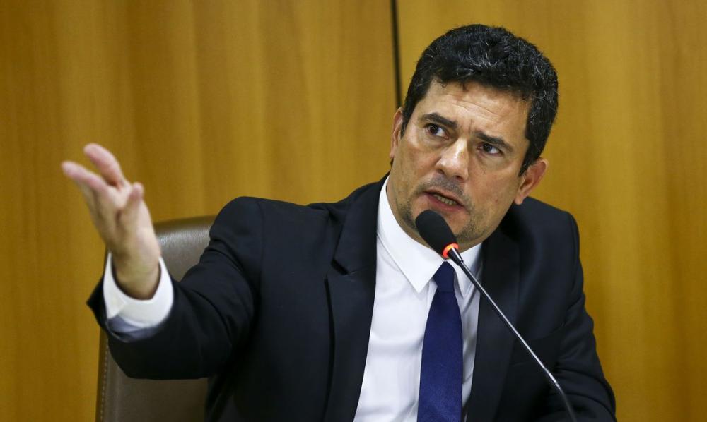 Tacla Duran entrega fotos e gravações de acusações contra Moro