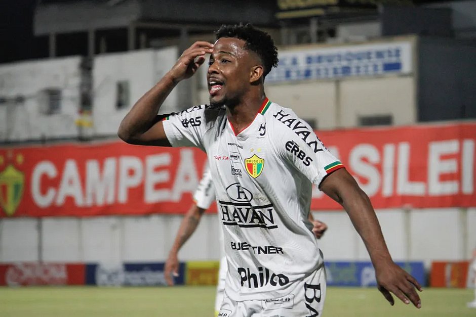 Matheus Trindade vai reforçar o Vitória na Série B