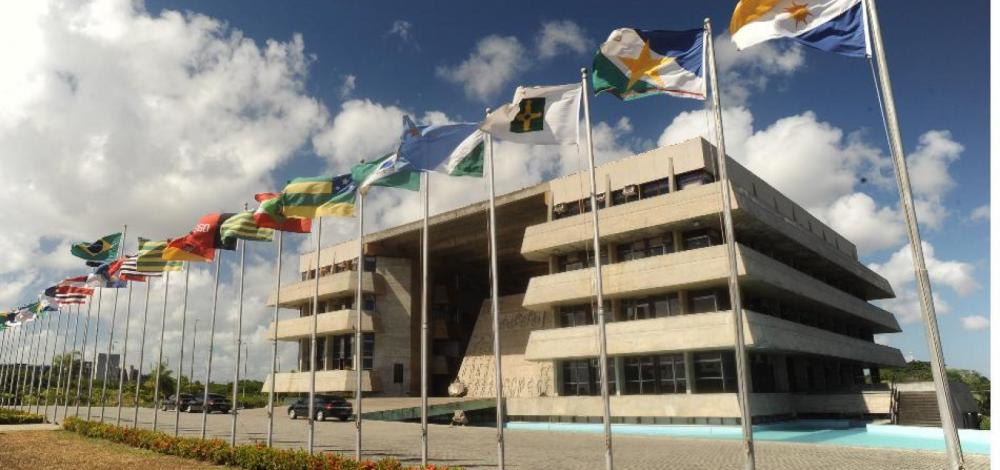AL-BA aprova projetos que aumentam salários e verbas do Ministério Público da Bahia