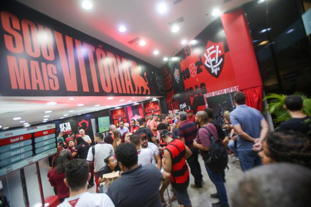 Em evento aberto, Vitória lança novos planos com descontos especiais