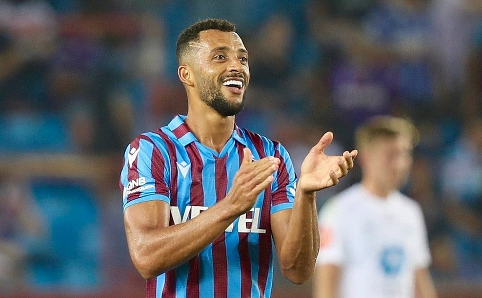 Bahia negocia a contratação do zagueiro Vitor Hugo