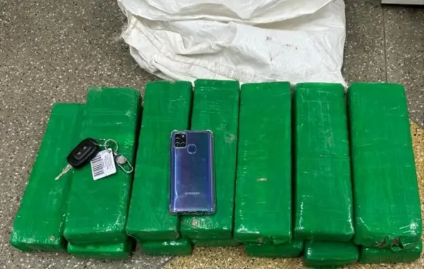 Transporte de 13 kg de maconha é interrompido pela polícia em Salvador