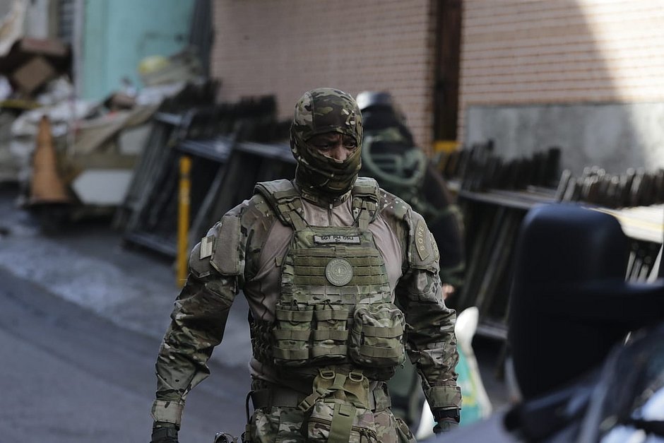 Granada, morte e tiros: moradores de Tancredo Neves e Arenoso vivem clima de terror