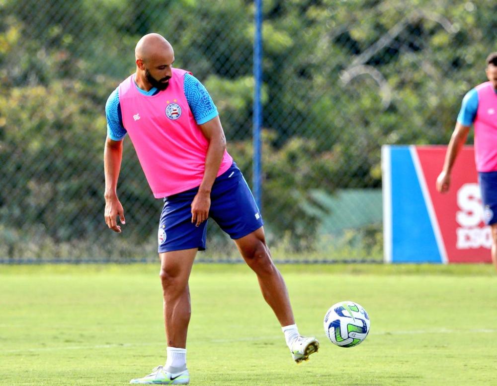 Com a presença de familiares, Bahia treina com foco na Copa do Brasil 
