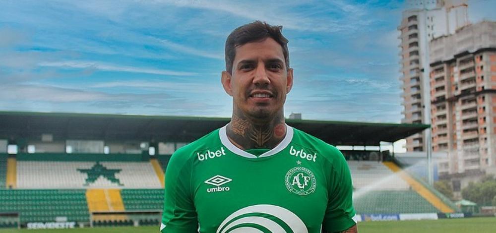 Ex-Vitória, Victor Ramos é alvo de operação que investiga manipulação de resultados
