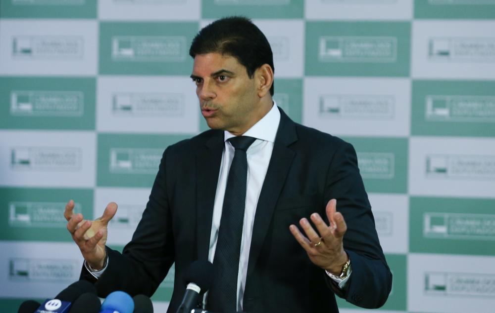 Marco fiscal é melhor que o teto de gastos, diz relator na Câmara